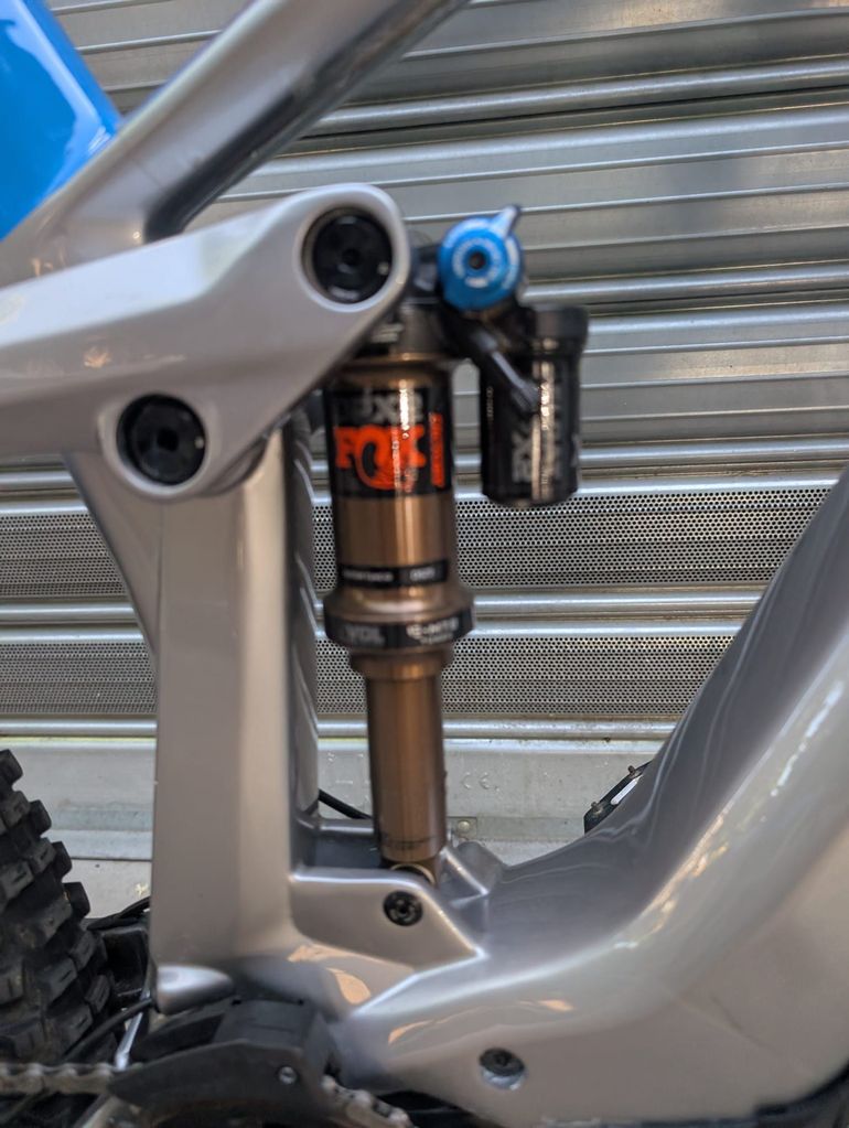 Used CUBE STEREO HYBRID 160 HPC ACTIONTEAM 625 27.5 KIOX 2021 2021 Mountainbike — image 1 of 8