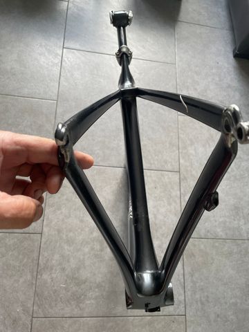 Used Trek Madone 5.2 H2 Compact 2014 Frameset 2014 Road & Gravel, Black — image 7 of 15