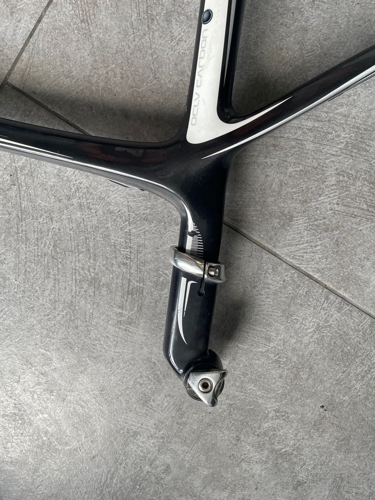 Used Trek Madone 5.2 H2 Compact 2014 Frameset 2014 Road & Gravel, Black — image 12 of 15