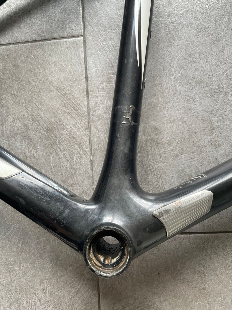 Used Trek Madone 5.2 H2 Compact 2014 Frameset 2014 Road & Gravel, Black — image 6 of 15