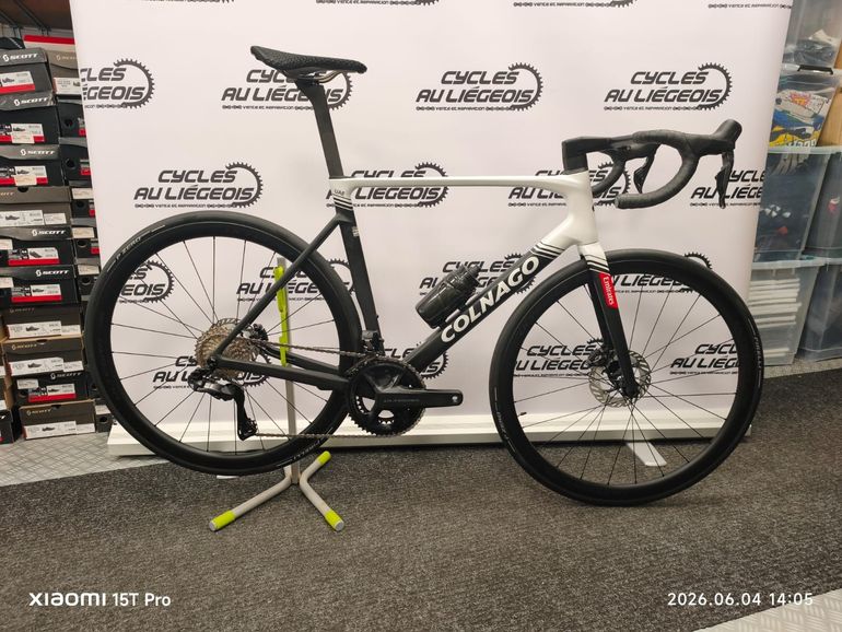 Used Colnago V5Rs Shimano Ultegra Di2 2025 2025 Road & Gravel — image 1 of 5