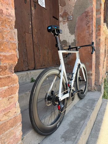 Used Canyon Aeroad CF SLX 8 Disc AXS 2022 2022 Road & Gravel, White — image 3 of 21