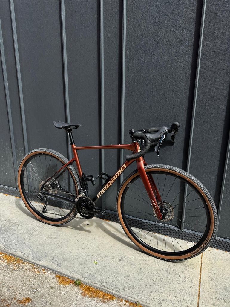 Used Megamo JAKAR 30 2025 2025 Road & Gravel, Orange — image 2 of 16