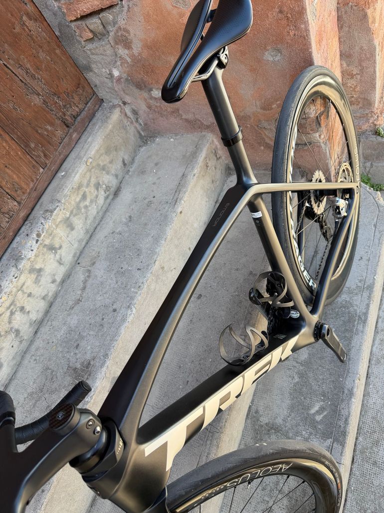 Used Trek Emonda SRAM Red eTap AXS 2023 Road & Gravel, Black — image 16 of 16