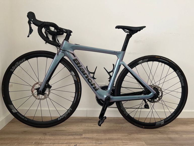 Used Bianchi Aria e-Road 105 2023 2023 Road & Gravel, Blue — image 2 of 12