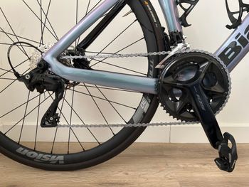 Used Bianchi Aria e-Road 105 2023 2023 Road & Gravel, Blue — image 3 of 12