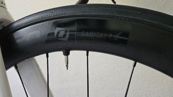 Used Scott Addict SRAM Red eTap AXS 2021 Road & Gravel, White — image 6 of 10
