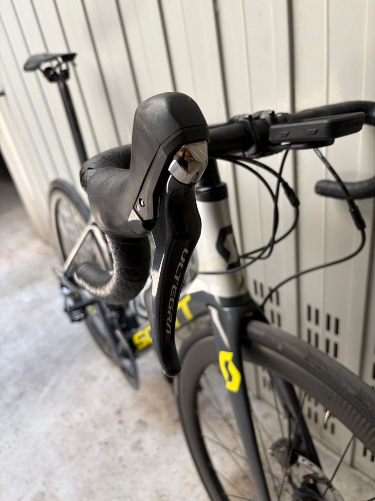 Used Scott Foil 20 disc silver/black 2019 2019 Road & Gravel — image 4 of 5