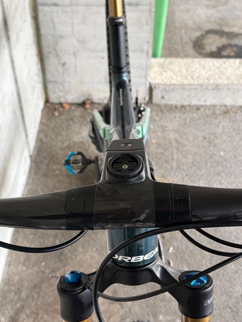 Used Orbea OIZ M-TEAM FACTORY 2025 2025 Mountainbike, Green, 29 — image 16 of 30