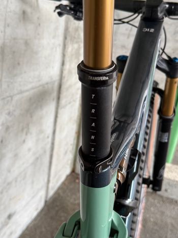 Used Orbea OIZ M-TEAM FACTORY 2025 2025 Mountainbike, Green, 29 — image 4 of 30