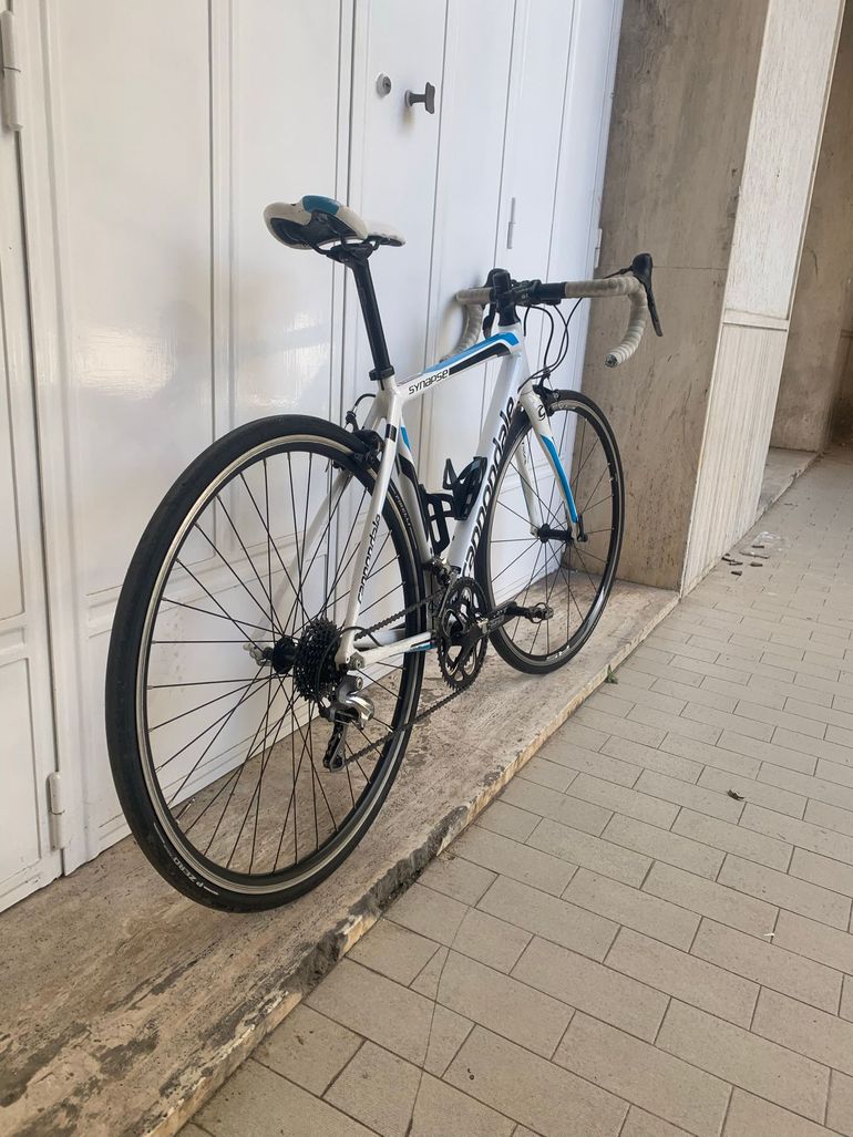 Used Cannondale Synapse Sora 2017 2017 Road & Gravel, White — image 2 of 3