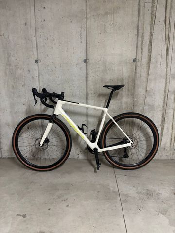 Orbea TERRA M20TEAM 2024 2024 Road & Gravel usato, Bianco — immagine 2 di 8