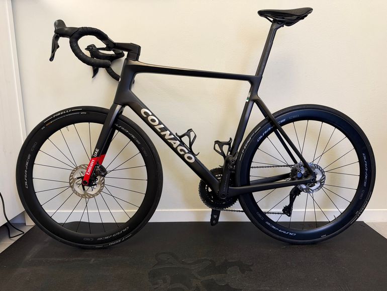 Used Colnago V4Rs Disc Ultegra Di2 8100 w/Fulcrum Racing Wind 400 Wheels 2024 2024 Road & Gravel — image 2 of 10
