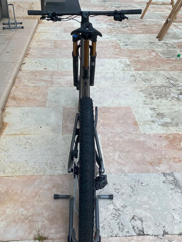 Used Scott Spark RC Expert 2027 2027 Mountainbike, Light Gray — image 8 of 8