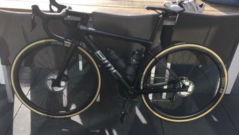 Used BMC Teammachine SLR01 DISC ONE 2018 2018 Road & Gravel, Schwarz — image 2 of 3