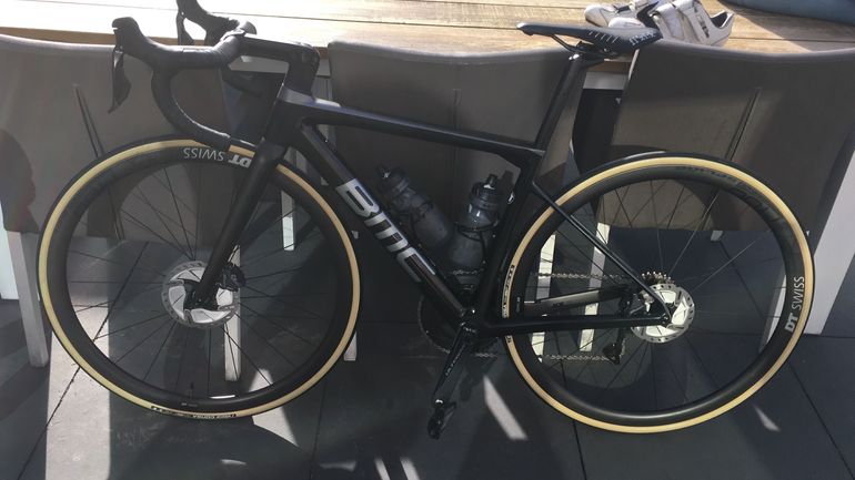Used BMC Teammachine SLR01 DISC ONE 2018 2018 Road & Gravel, Schwarz — image 2 of 3