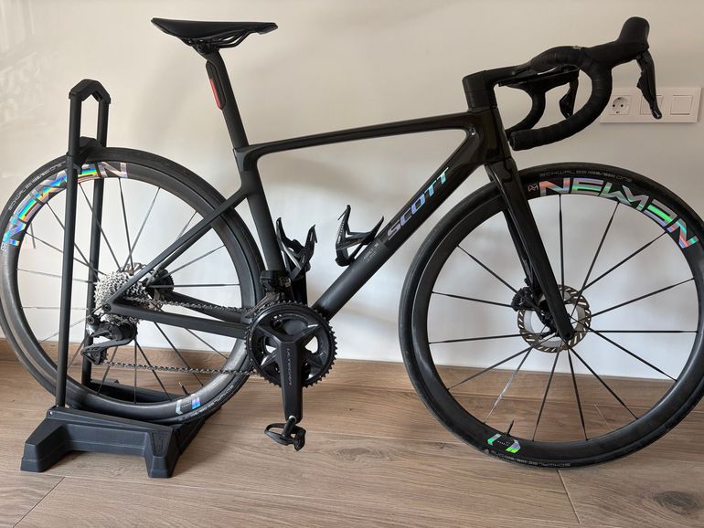 Used Scott Addict RC 20 2025 Frameset 2025 Road & Gravel, Black — image 1 of 3