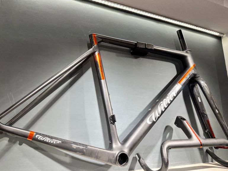 Used Wilier Verticale SLR 2025 Frameset 2025 Road & Gravel, Black — image 2 of 15