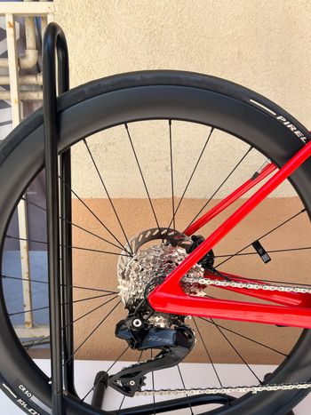 Used BMC Teammachine Shimano 105 Di2 2027 Road & Gravel — image 10 of 11