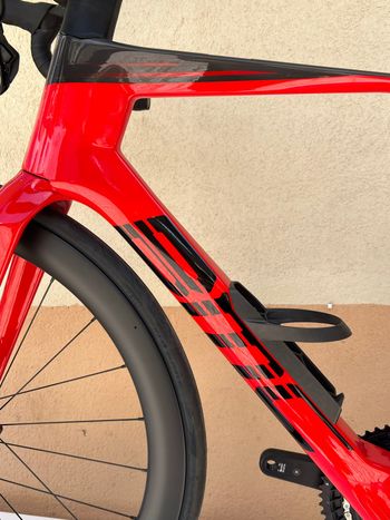 Used BMC Teammachine Shimano 105 Di2 2027 Road & Gravel — image 3 of 11