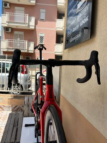 Used BMC Teammachine Shimano 105 Di2 2027 Road & Gravel — image 8 of 11