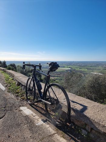 Used Scott Addict 10 2023 2023 Road & Gravel, Black — image 3 of 8