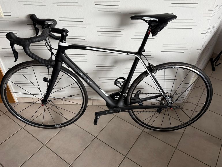 Used Radon SAGE CARBON ULTEGRA 2017 2017 Road & Gravel, Schwarz — image 1 of 6