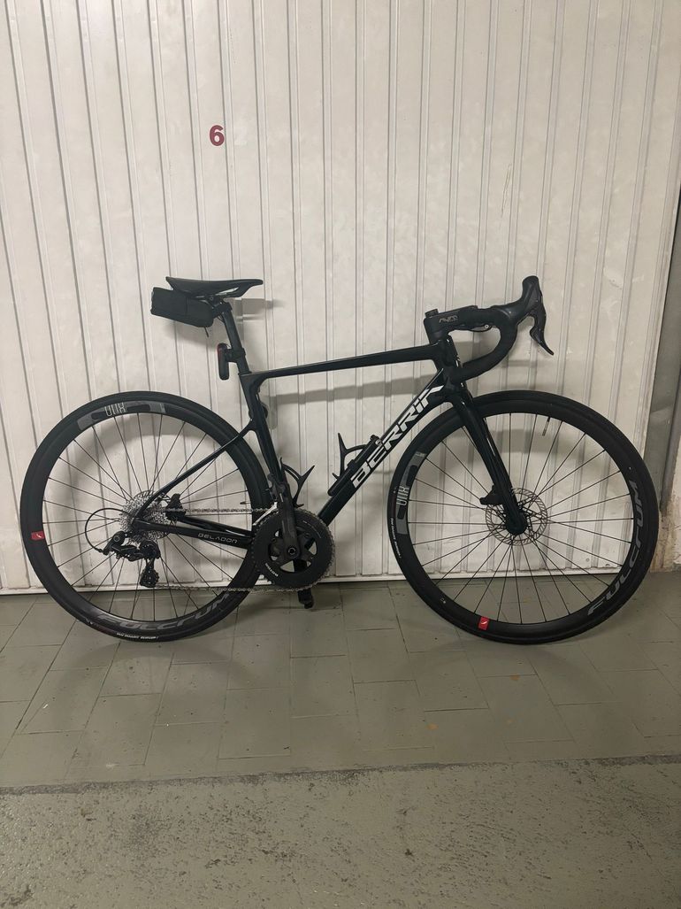 Used Berria BELADOR 10 2022 2022 Road & Gravel, Black — image 1 of 7