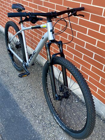 Used CUBE Attention SLX Tg XL New 2023 Mountainbike, Light Gray — image 8 of 11