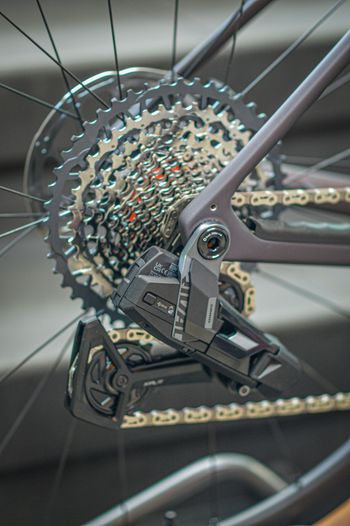 Used Specialized Specialized Diverge 4 Expert SRAM Rival XPLR Nebula Metallic/Sandstone Metallic 2026 - New Bicycle. 2026 Road & Gravel — image 3 of 13