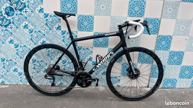 Used Specialized Specialized Aethos S-works 2021 Road & Gravel, Black — image 1 of 5