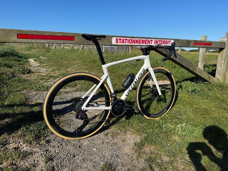 Used Specialized Tarmac SL7 Pro - SRAM Force eTap AXS 2023 2023 Road & Gravel, White — image 2 of 3