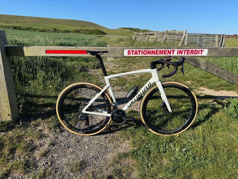 Used Specialized Tarmac SL7 Pro - SRAM Force eTap AXS 2023 2023 Road & Gravel, White — image 3 of 3