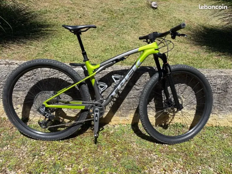 Used Trek Supercaliber SL 9.7 AXS Gen 2 2024 2024 Mountainbike, Light Gray, 29 — image 1 of 12