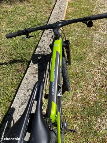 Used Trek Supercaliber SL 9.7 AXS Gen 2 2024 2024 Mountainbike, Light Gray, 29 — image 2 of 12
