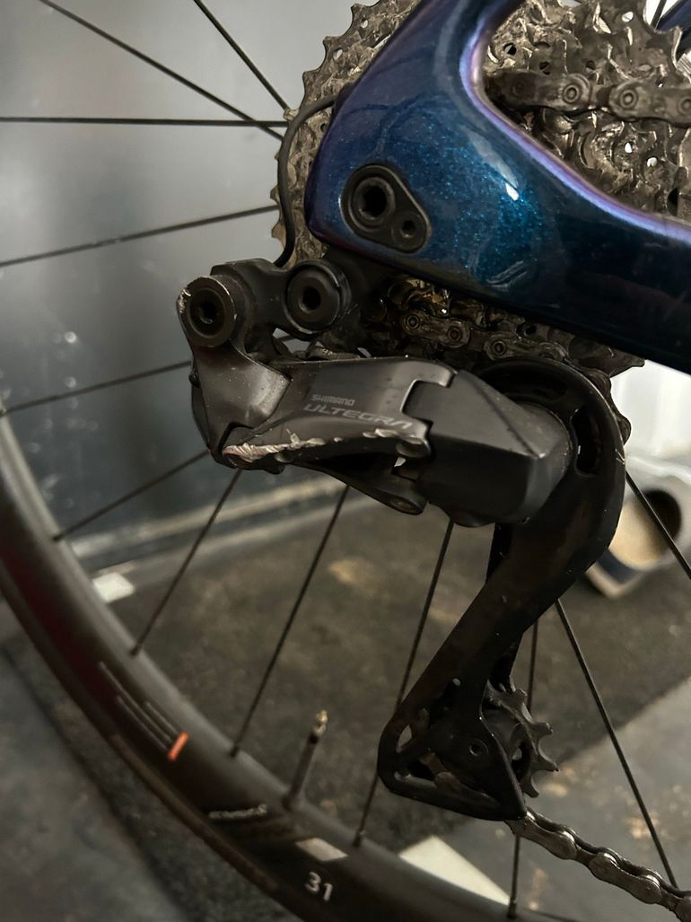 Used Sensa Giulia Supremo Black Deal Ultegra Di2 2025 2025 Road & Gravel, Blue — image 5 of 10