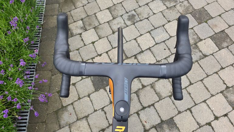 Used Ridley Noah Fast Disc - Shimano Ultegra DI2 2x12sp 2023 2023 Road & Gravel, Orange — image 10 of 17