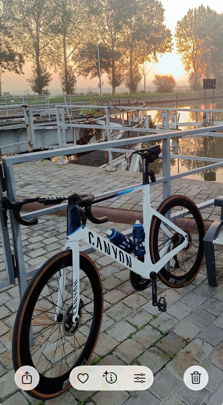 Used Canyon Aeroad Frameset 2026 Road & Gravel, White — image 2 of 4