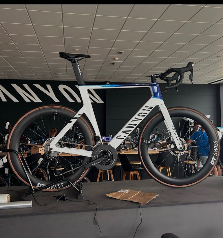 Used Canyon Aeroad Frameset 2026 Road & Gravel, White — image 3 of 4