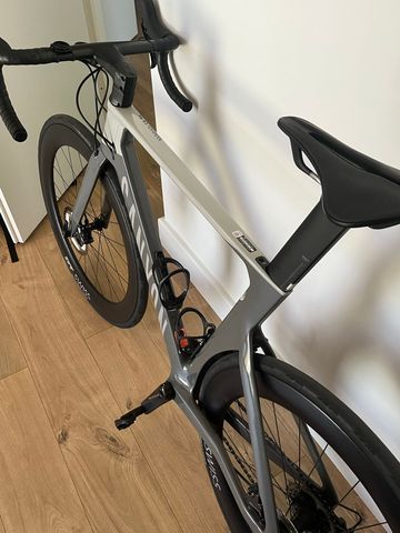Gebrauchtes Canyon Aeroad CF SL 8 2023 2023 Road & Gravel, Hellgrau — Bild 6 von 7