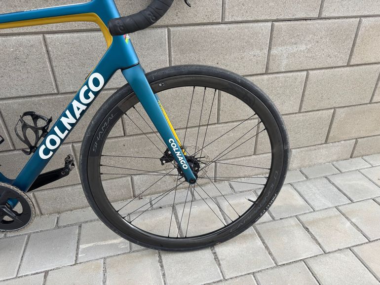 Used Colnago V3 Disc Rival AXS Bike 2024 2024 Road & Gravel, Green — image 3 of 10