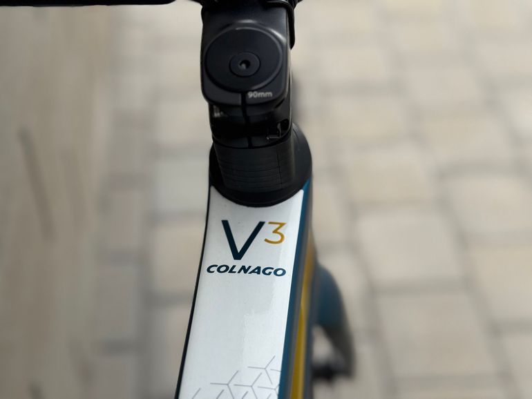 Used Colnago V3 Disc Rival AXS Bike 2024 2024 Road & Gravel, Green — image 8 of 10