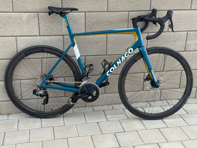 Used Colnago V3 Disc Rival AXS Bike 2024 2024 Road & Gravel, Green — image 1 of 10