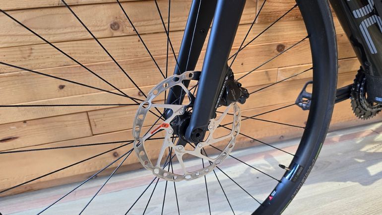 Used BMC Roadmachine 01 AMP THREE 2024 2024 Road & Gravel, Schwarz — image 5 of 10