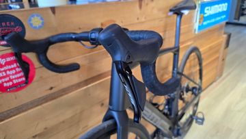 Used BMC Roadmachine 01 AMP THREE 2024 2024 Road & Gravel, Black — image 6 of 10