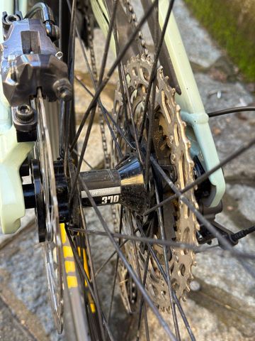 Used Rocky Mountain Altitude Powerplay Shimano Deore XT 2024 Mountainbike, Orange — image 19 of 28