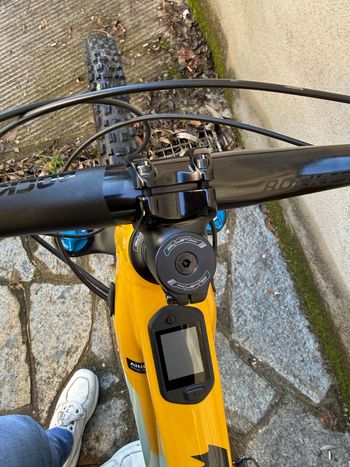 Used Rocky Mountain Altitude Powerplay Shimano Deore XT 2024 Mountainbike, Orange — image 23 of 28