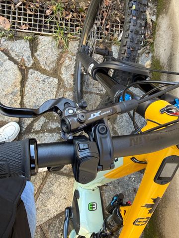 Used Rocky Mountain Altitude Powerplay Shimano Deore XT 2024 Mountainbike, Orange — image 24 of 28