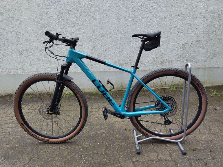 Used CUBE Cube Reaction C:62 ONE 2024 Mountainbike, Blue — image 1 of 4