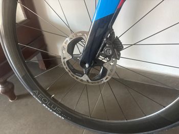 Used Trek Madone Shimano Dura Ace Di2 2025 Road & Gravel, Red — image 9 of 10